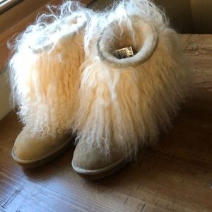 Furry ugg boots